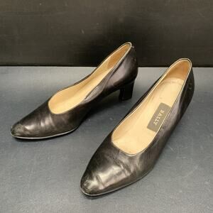 BALLY Rosebud Black Leather Pump Heel Shoes Size 6 M, Made in Italy.